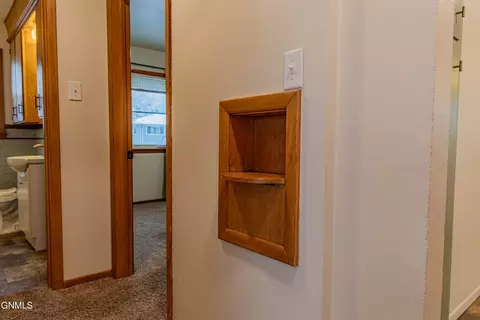 2302 Rosser Ave, Bismarck, ND 58501 photo 25