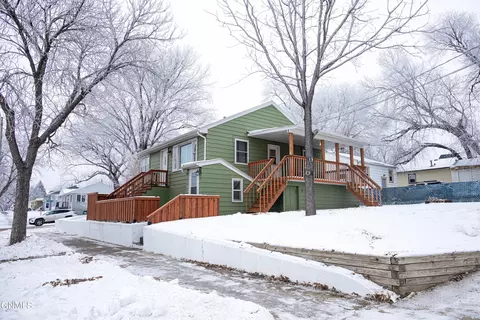 2302 Rosser Ave, Bismarck, ND 58501 photo 2