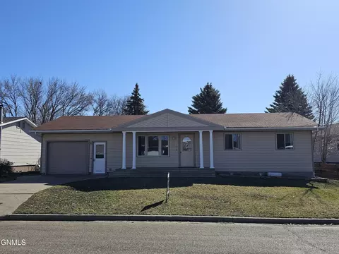 1006 Chestnut Ln, Beulah, ND 58523