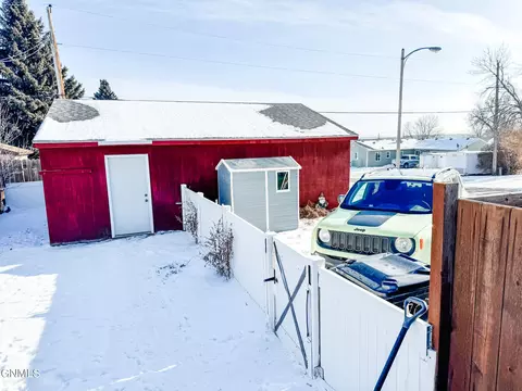 702 University Ave, Williston, ND 58801 photo 17