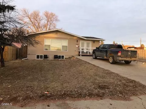 418 Highland Ave, Plentywood, MT 59254