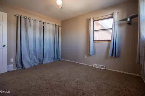 859 Dell Avenue Ave, Dickinson, ND 58601 photo 13