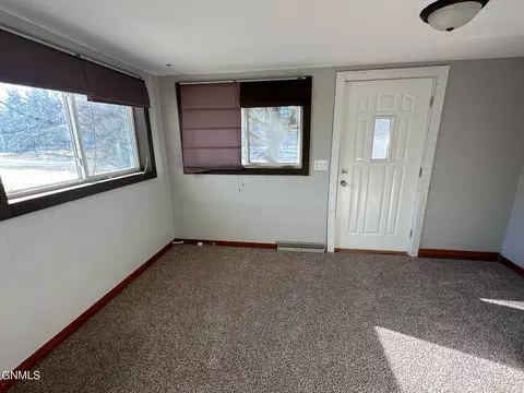303 3rd Ave SW, Steele, ND 58482 photo 20