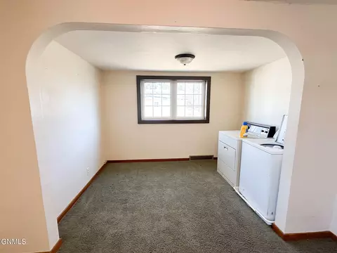 303 3rd Ave SW, Steele, ND 58482 photo 11