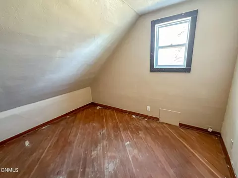 303 3rd Ave SW, Steele, ND 58482 photo 25