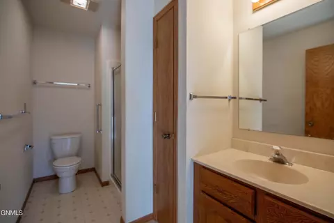 1973 E Capitol Ave, Bismarck, ND 58501 photo 15