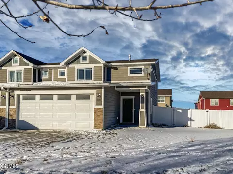 3606 9th Ave NE, Watford City, ND 58854
