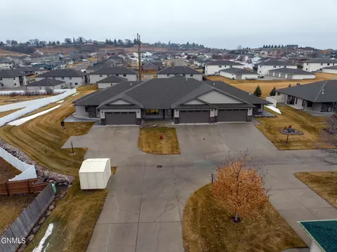 3343 Baltus Dr, Bismarck, ND 58501
