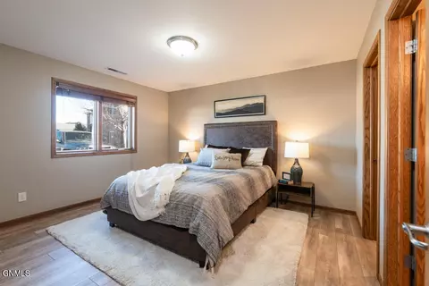 2904 Edgewater Lp SE, Mandan, ND 58554 photo 12
