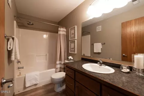 2904 Edgewater Lp SE, Mandan, ND 58554 photo 14
