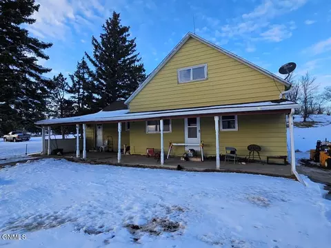 Exterior - 3790 County Rd 90, Hebron, ND 58638 photo 3 of 3