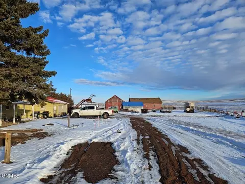3790 County Rd 90, Hebron, ND 58638