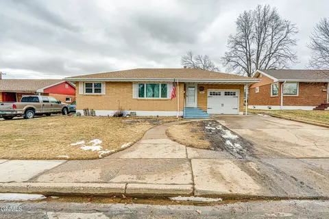 1609 Monte Dr NW, Mandan, ND 58554 photo 38
