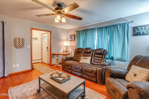 1609 Monte Dr NW, Mandan, ND 58554 photo 12