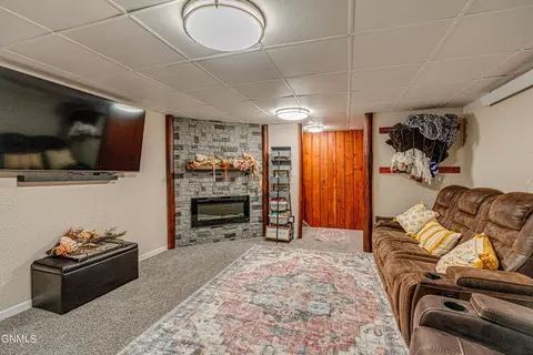 1609 Monte Dr NW, Mandan, ND 58554 photo 32