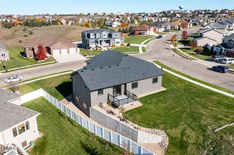 1205 Eagles View Ln, Bismarck, ND 58503 photo 37