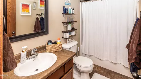 Bath - 1420 Talon Rd, Bismarck, ND 58503 photo 9 of 9
