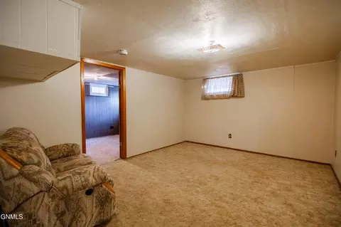 Other - 323 7th Ave E, Dickinson, ND 58601 photo 4 of 4