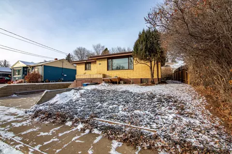 Exterior - 323 7th Ave E, Dickinson, ND 58601 photo 2 of 8