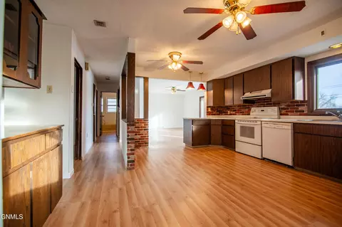Kitchen - 323 7th Ave E, Dickinson, ND 58601 photo 3 of 3