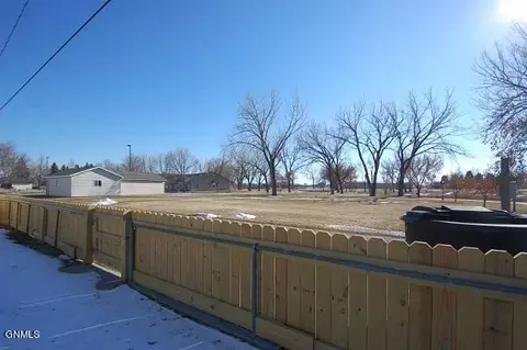 Other - 808 9th St SW, Sidney, MT 59270 photo 2 of 7