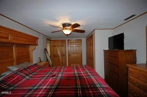 Bedroom - 808 9th St SW, Sidney, MT 59270 photo 2 of 3