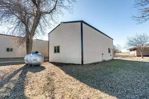 Exterior - 13303 52nd St NE, Baldwin, ND 58521 photo 25 of 42