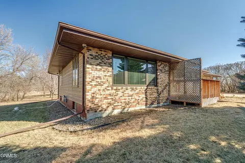 Exterior - 13303 52nd St NE, Baldwin, ND 58521 photo 17 of 42