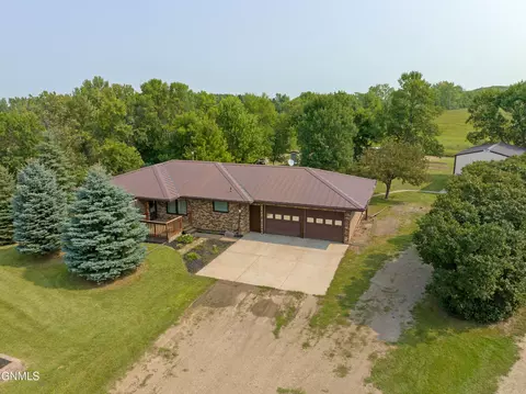 Exterior - 13303 52nd St NE, Baldwin, ND 58521 photo 2 of 42