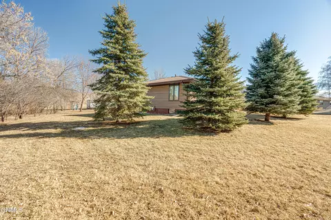 Exterior - 13303 52nd St NE, Baldwin, ND 58521 photo 18 of 42