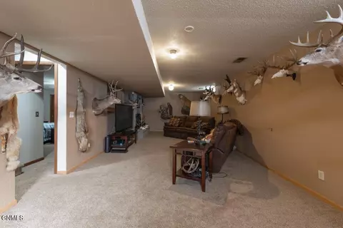 912 29th St, Bismarck, ND 58501 photo 26
