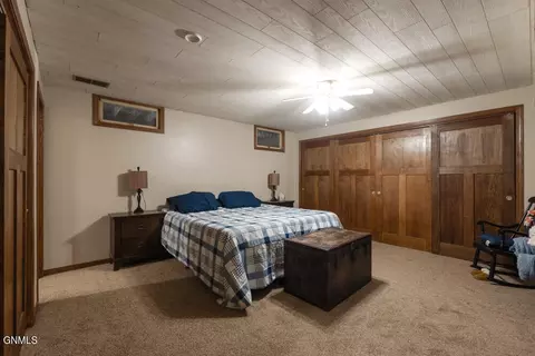 912 29th St, Bismarck, ND 58501 photo 23