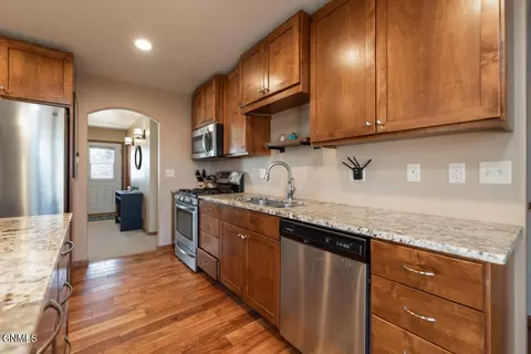 912 29th St, Bismarck, ND 58501 photo 11