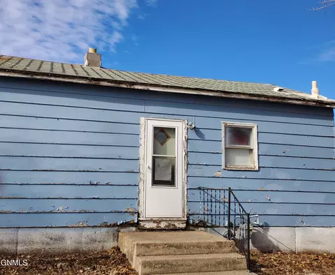 1440 3rd St S, Carrington, ND 58421 photo 14