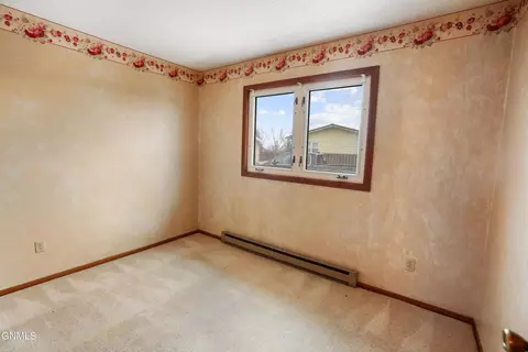 5606 16th Ave W, Williston, ND 58801 photo 18
