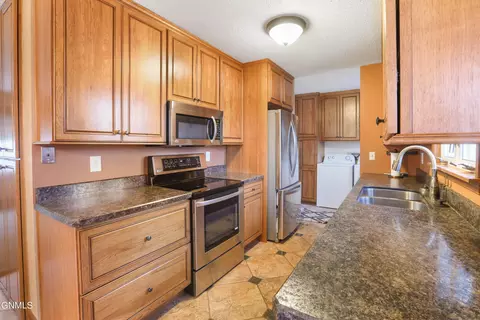 5606 16th Ave W, Williston, ND 58801 photo 15