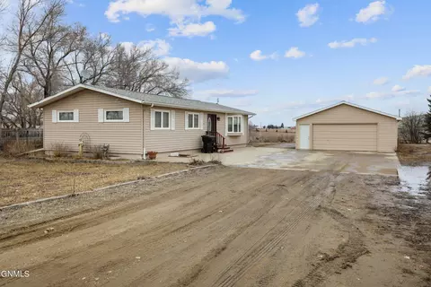 5606 16th Ave W, Williston, ND 58801