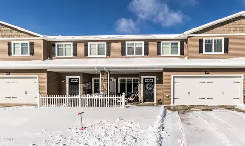 4437 Cumberland Loop, Bismarck, ND 58503