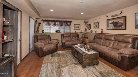 Living - 1865 2nd Ave E, Dickinson, ND 58601 photo 5 of 7