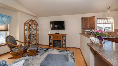 Living - 1865 2nd Ave E, Dickinson, ND 58601 photo 1 of 7