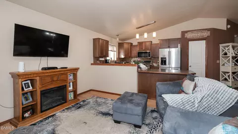 Living - 1865 2nd Ave E, Dickinson, ND 58601 photo 2 of 7