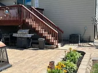 Exterior - 1865 2nd Ave E, Dickinson, ND 58601 photo 9 of 14