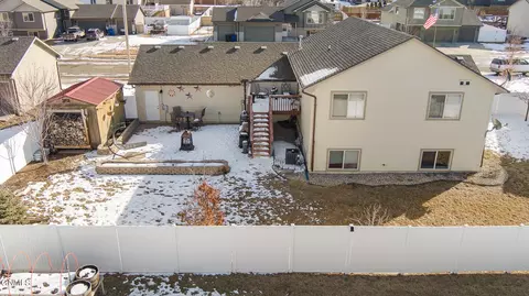 View/Area - 1865 2nd Ave E, Dickinson, ND 58601 photo 3 of 6