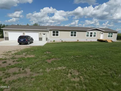 7613 83 Hwy SE, Linton, ND 58552