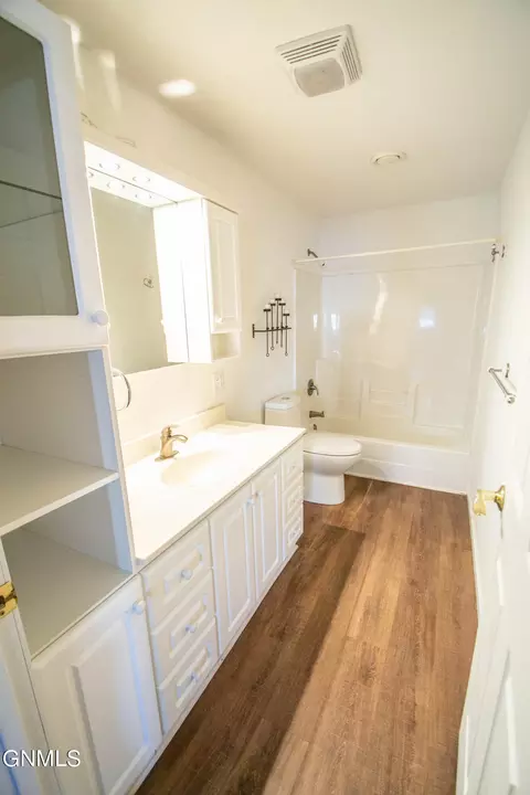 Bath - 2307 Pointe Loop, Bismarck, ND 58503 photo 6 of 6