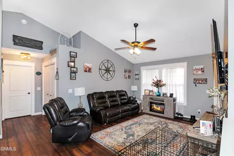 Living - 13680 Cherry St, Williston, ND 58801 photo 1 of 3