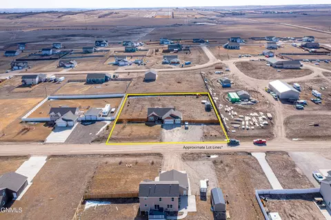 View/Area - 13680 Cherry St, Williston, ND 58801 photo 2 of 5