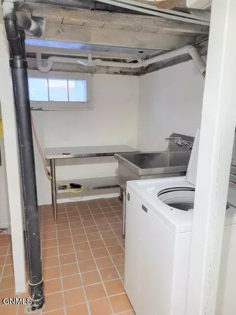 513 Center Ave S, Ashley, ND 58413 photo 10