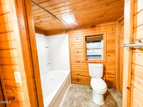 91 66th St E, Williston, ND 58801 photo 7