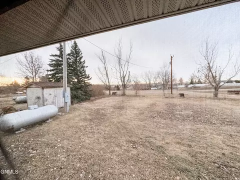 91 66th St E, Williston, ND 58801 photo 9